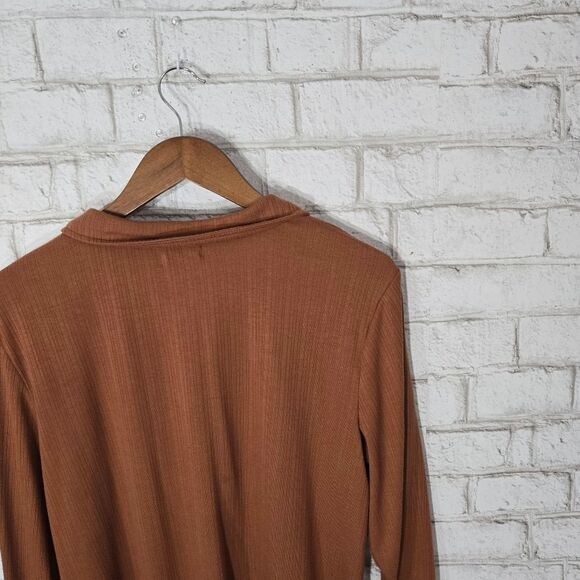 Maurices collared long sleeve brown top - Picture 12 of 13